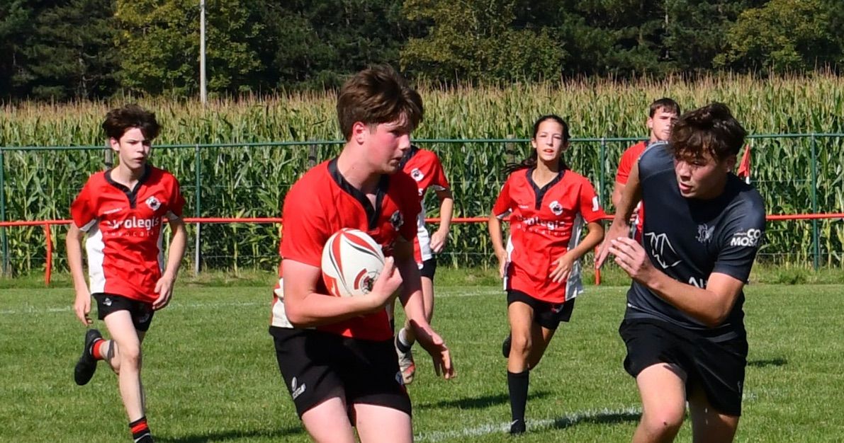 Spelers van de ploeg U16 in actie